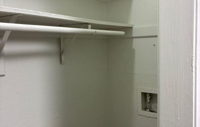 1 bed, 1 bath, 750 sqft, $925, Unit 6801