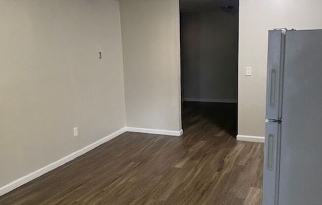 Studio, 1 bath, 500 sqft, $1,750, Unit 26