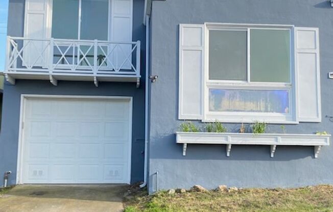 3Bed/2Ba Single Family Home in Daly City - Next to Westlake Shopping Center!