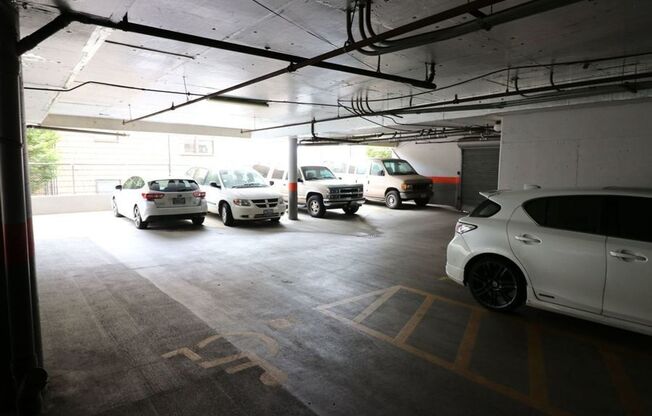 1 bed, 1 bath, 410 sqft, $1,425, Unit 210