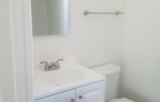 Studio, 1 bath, 400 sqft, $1,425, Unit 30