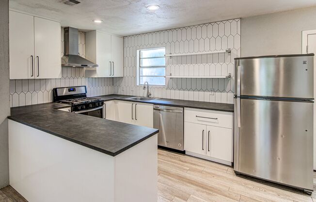 Stylish North Austin Home with Modern Upgrades & Outdoor Oasis