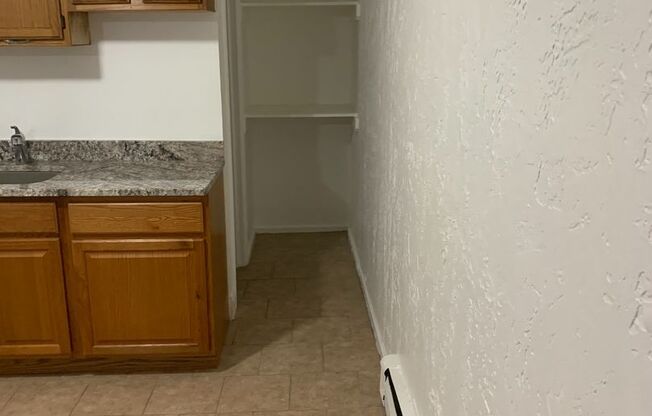 Studio, 1 bath, 377 sqft, $1,650, Unit 143-7