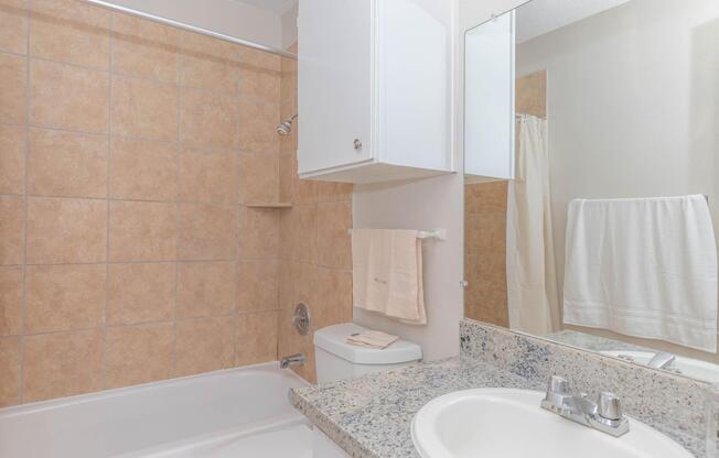 1 bed, 1 bath, 599 sqft, $954