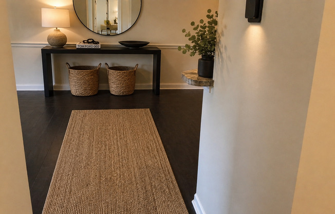Gorgeous Wood Floors 1/1 condo for RENT @The Crest close to UCF