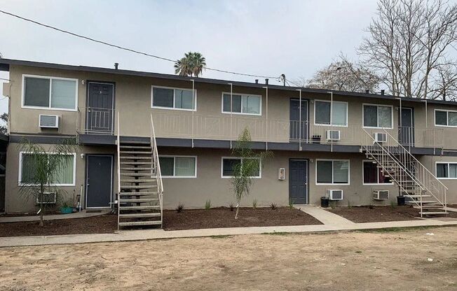 4421 E Hedges Avenue