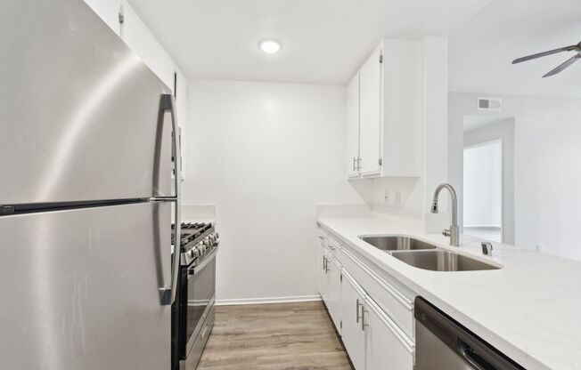 2 beds, 2 baths, 1,100 sqft, $2,098, Unit 107