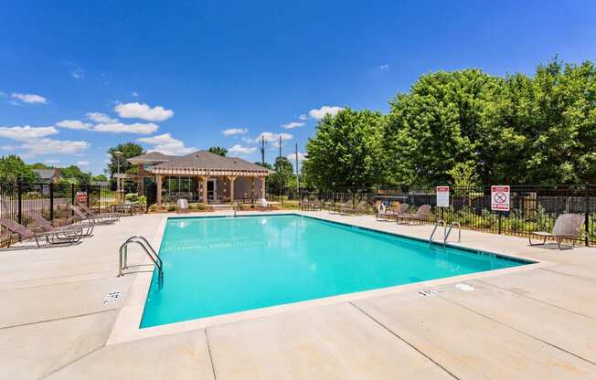 Pool View at Chariot Pointe Apartments, Tennessee