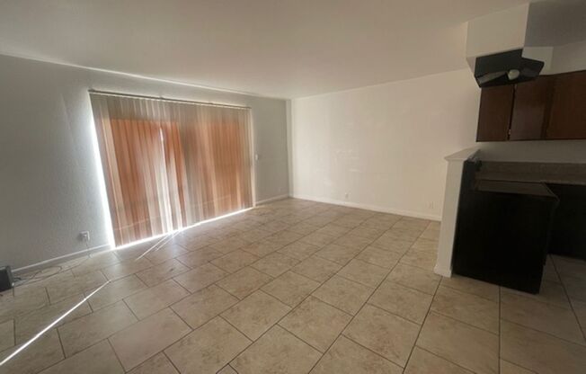 1 bed, 1 bath, 650 sqft, $900, Unit 02