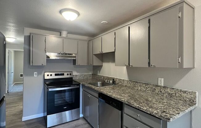 1 bed, 1 bath, 700 sqft, $1,200, Unit 205