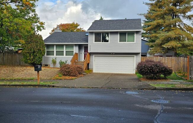 COZY, CUTE & CHARMING IN TUALATIN