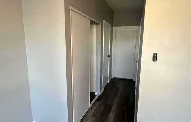 Studio, 1 bath, 451 sqft, $1,395, Unit INT-21