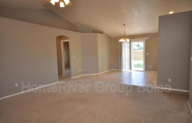 16870 N BARRYMORE DR