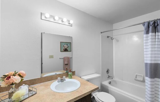 1 bed, 1 bath, 570 sqft, $1,177, Unit G-203