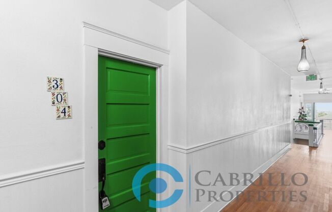 Casa Blanca Apartments