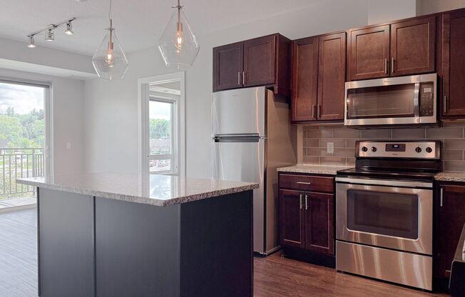 1 bed, 1 bath, 811 sqft, $1,775, Unit 839 - 202