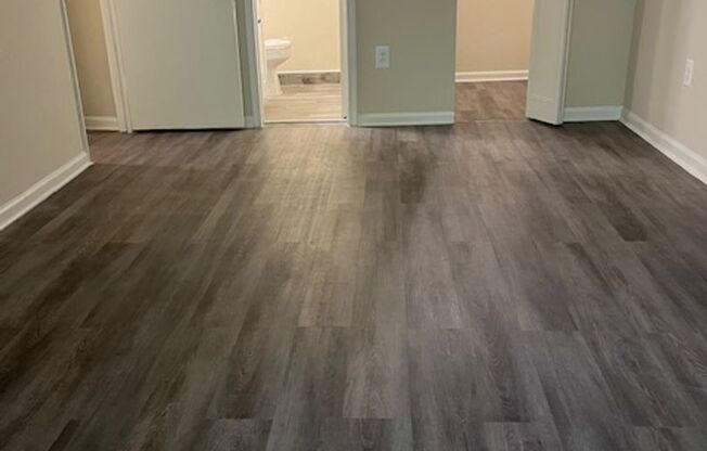 2 beds, 1.5 baths, 945 sqft, $1,895