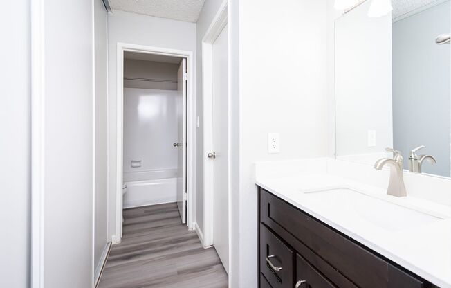 Studio, 1 bath, 500 sqft, $1,350, Unit 131