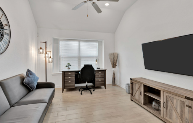 5317 RIVERWALK PKWY