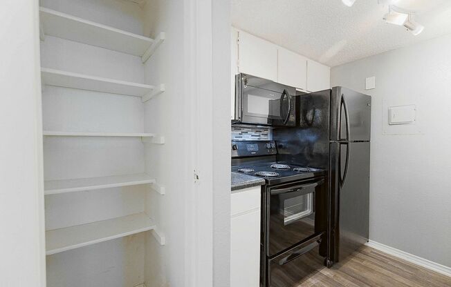1 bed, 1 bath, 790 sqft, $1,067