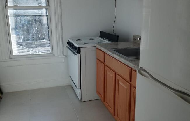 206 ELTON ST