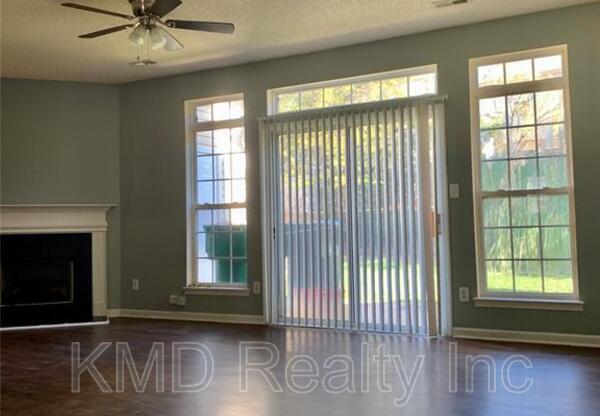 2 beds, 2.5 baths, $1,775