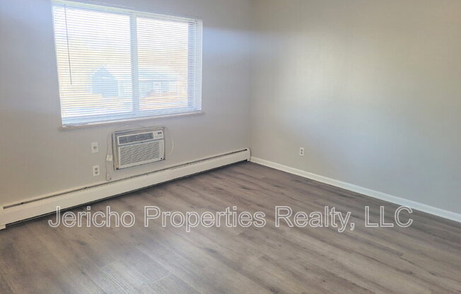 7300 W 20 AVE