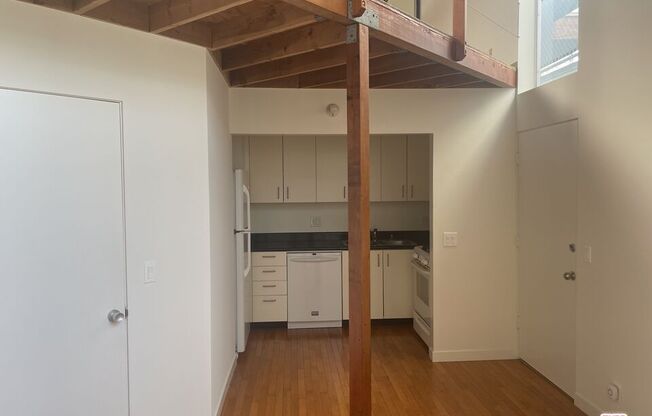 1 bed, 1 bath, 1,143 sqft, $5,295, Unit 3