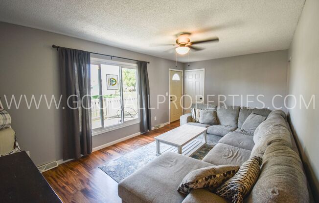 2 beds, 1.5 baths, $1,525