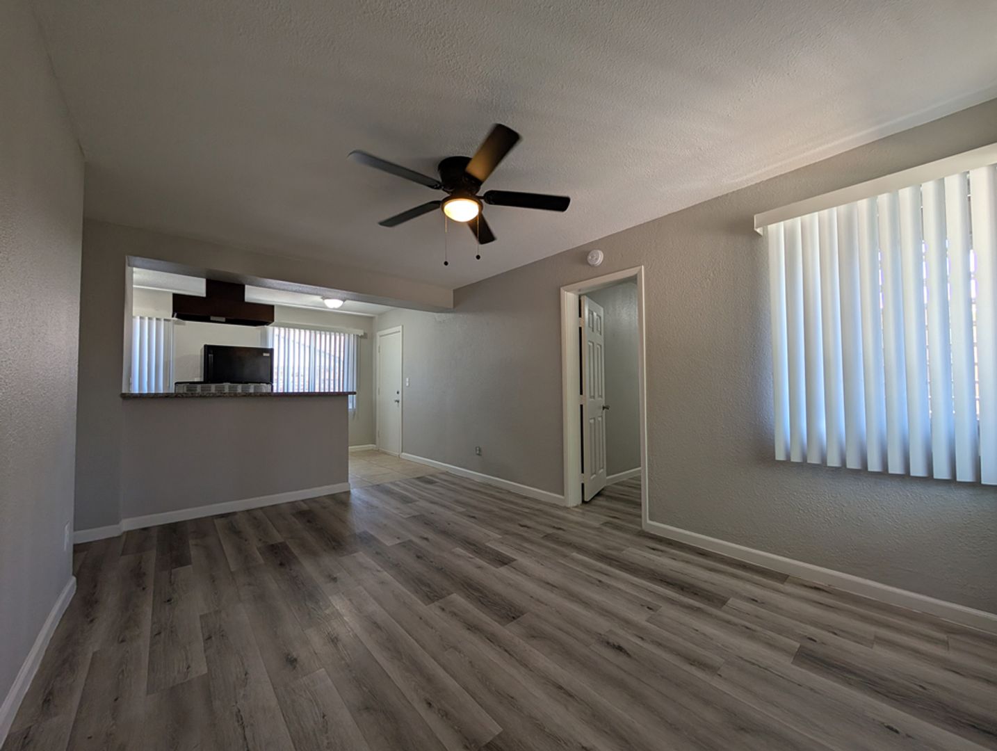 2 BEDROOM APARTMENT IN DOWNTOWN LAS VEGAS