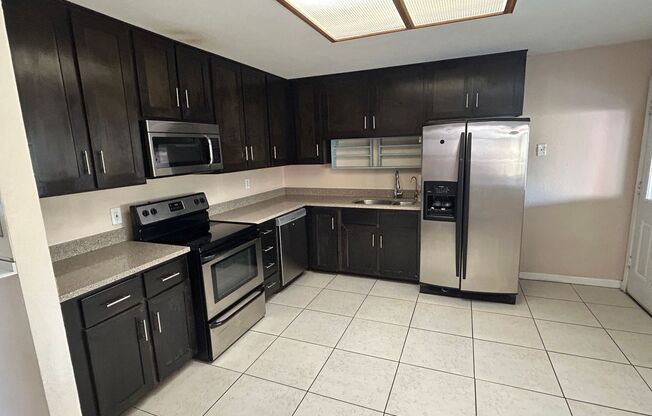 3944 W BETHANY HOME RD