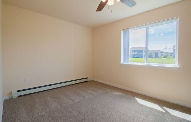 1 bed, 1 bath, 653 sqft, $1,274, Unit EC 4225-14