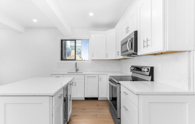 3 beds, 2 baths, 1,500 sqft, $8,750, Unit 2116