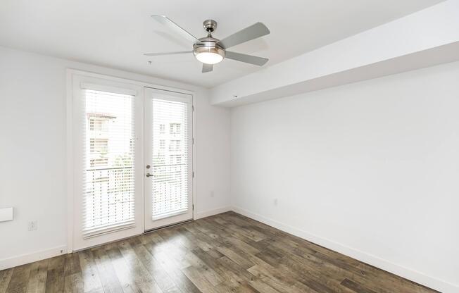 1 bed, 1 bath, 748 sqft, $3,099