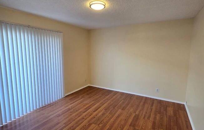 1 bed, 1 bath, $1,995, Unit 33