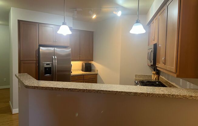 2 beds, 2 baths, $2,650, Unit # 211B