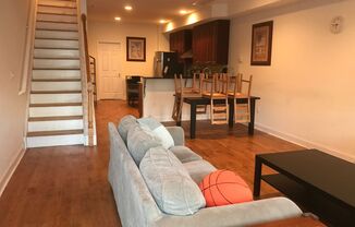 1 bed, , 120 sqft, $525, Unit 1F