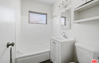 Studio, 1 bath, 230 sqft, $1,500, Unit 8