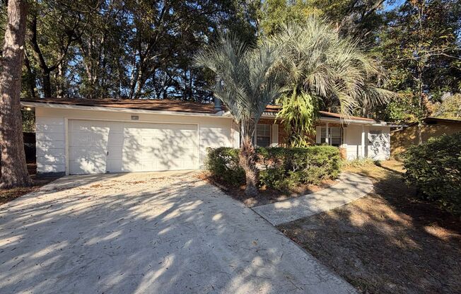 3BR/2BA House in Northwood - available NOW!