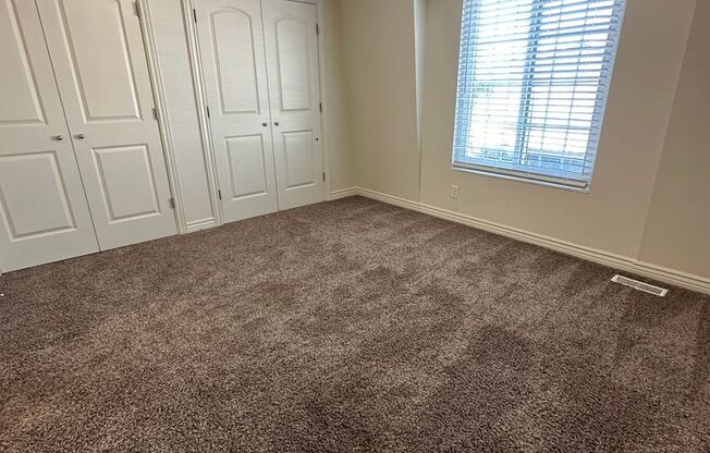 2 beds, 1.5 baths, 1,000 sqft, $1,395, Unit Unit 19