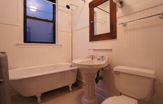 1 bed, 1 bath, 962 sqft, $2,295, Unit 2418-1W