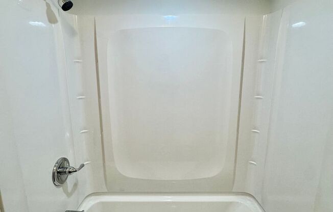 2 beds, 1 bath, 900 sqft, $1,295, Unit 4