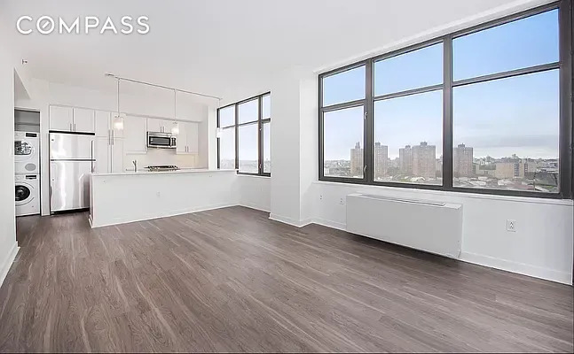 424 BEDFORD AVE