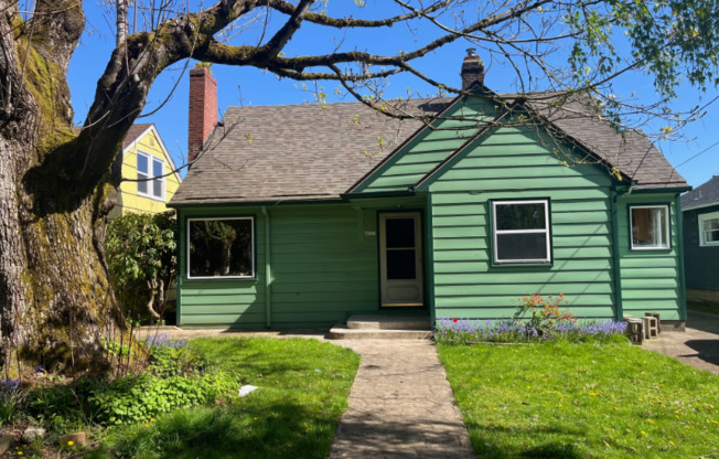 4937 N WILLAMETTE BLVD