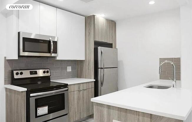 517 W 134 ST