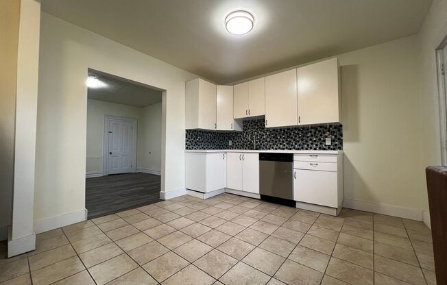 3 beds, 1 bath, $1,495