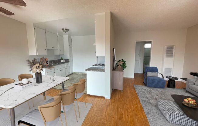 1 bed, 1 bath, 737 sqft, $1,795, Unit 16