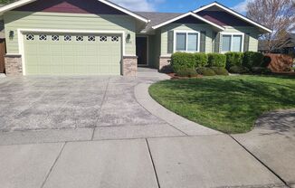 3 bed 2 bath Home for Rent in Grants Pass