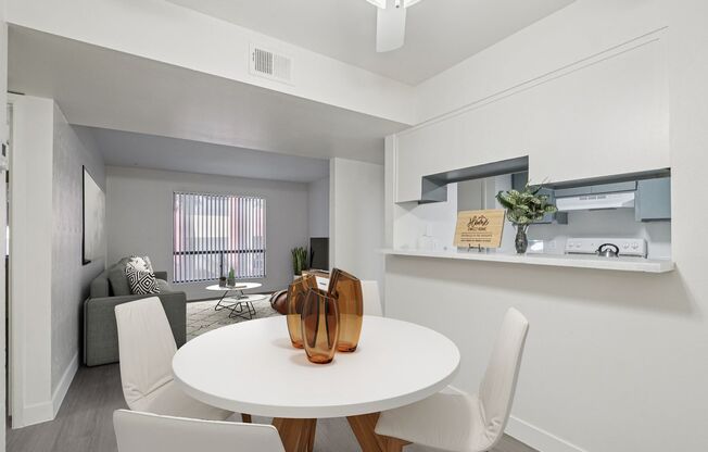 2 beds, 1 bath, 899 sqft, $1,157, Unit 1115