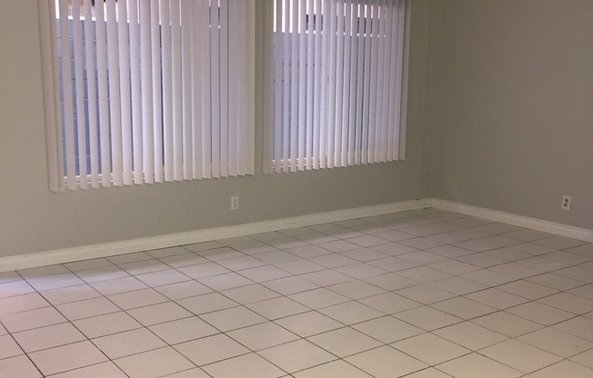 1 bed, 1 bath, 590 sqft, $1,625, Unit 04